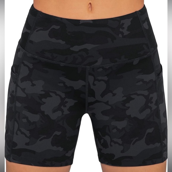 Sunzel 4” Biker Shorts - Picture 2 of 9